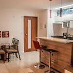 Apartamento Completo Ao Lado Do Salvador Shopping